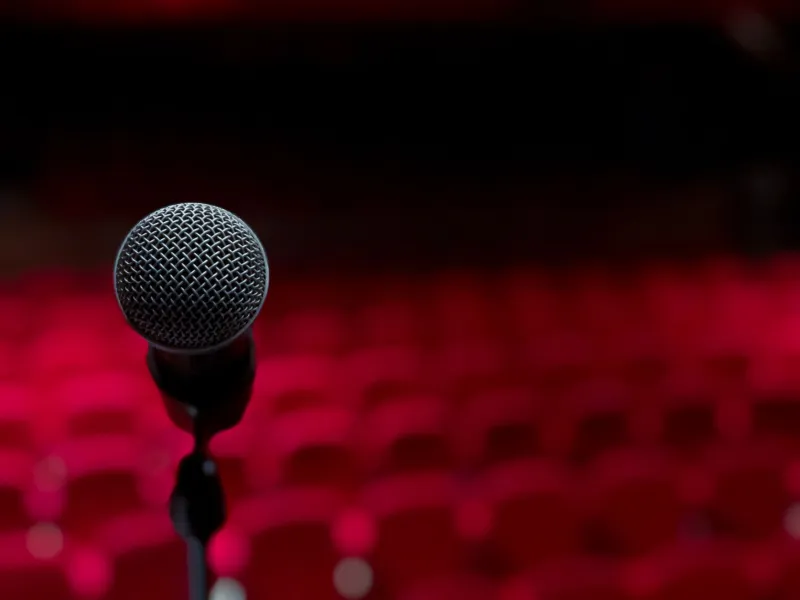 One Person, One Stage, No Excuses: How the Solo Show Became Theater's Most Honest Form